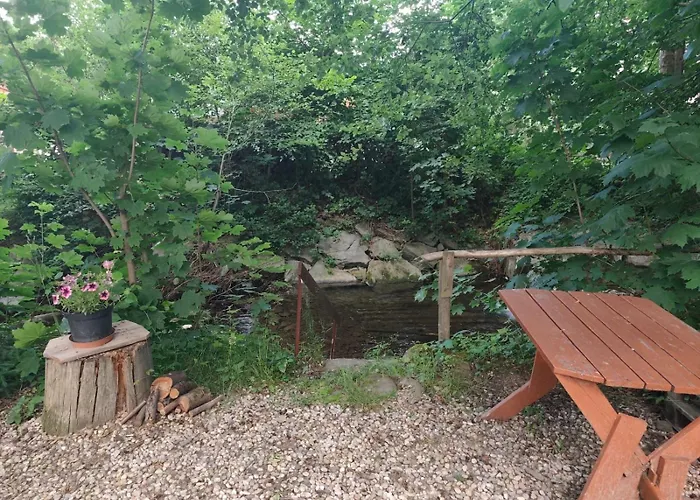 Luxussátor Standa - Camp Pod Kastany *